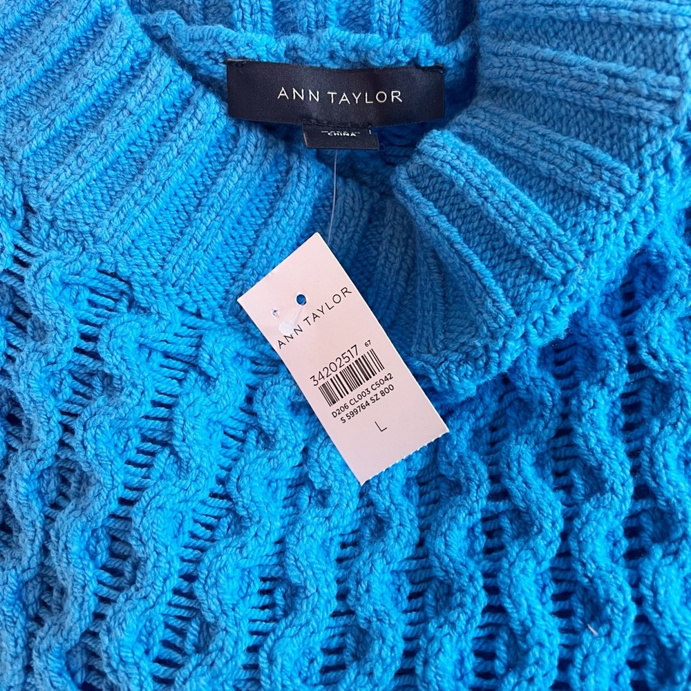 Large NWT Ann Taylor Cable Knit Sweater - Picture 3 of 3